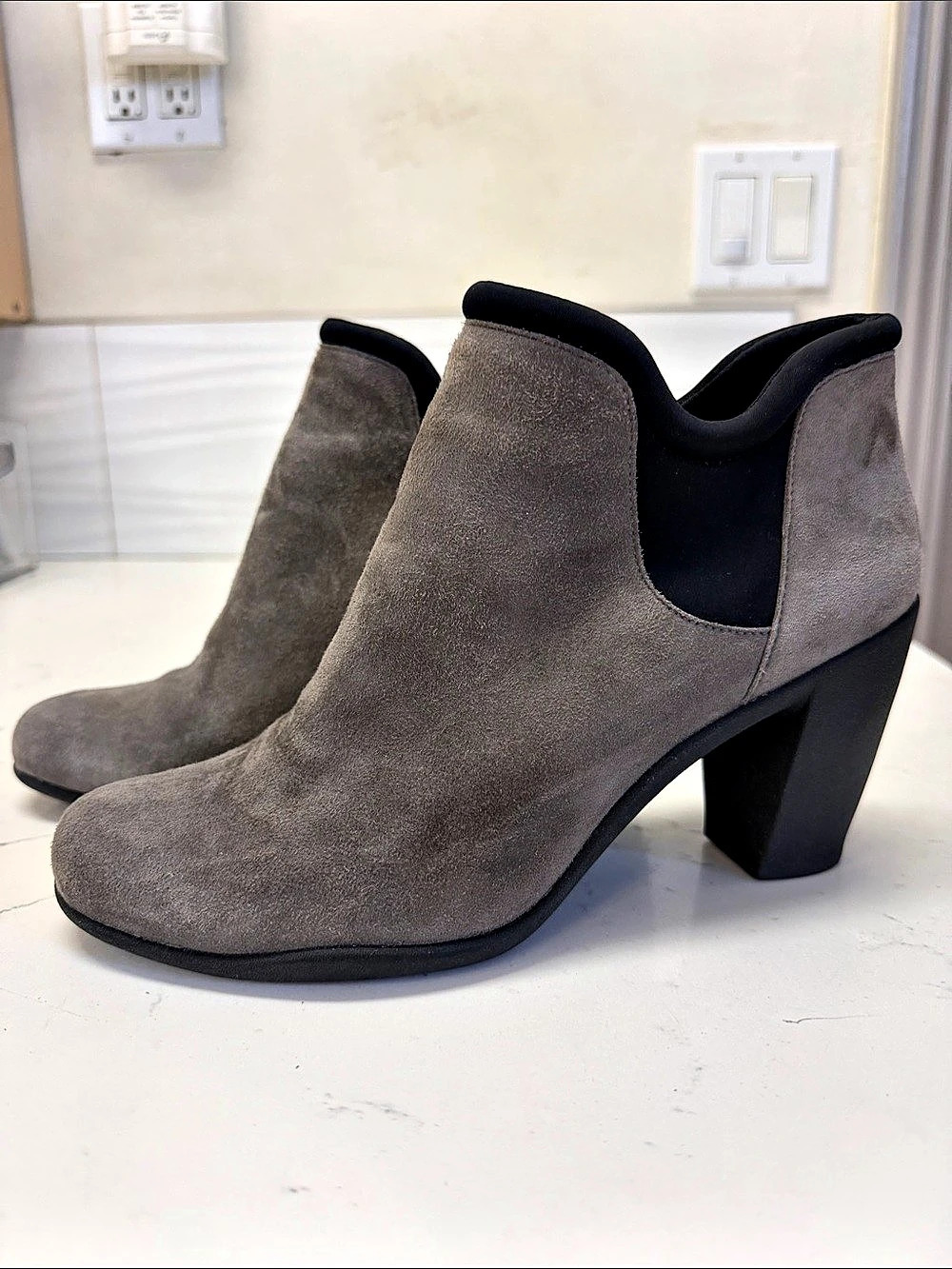 Clarks artisan Women Suede Ankle Boots in Gray- US 7.5/ EU 38